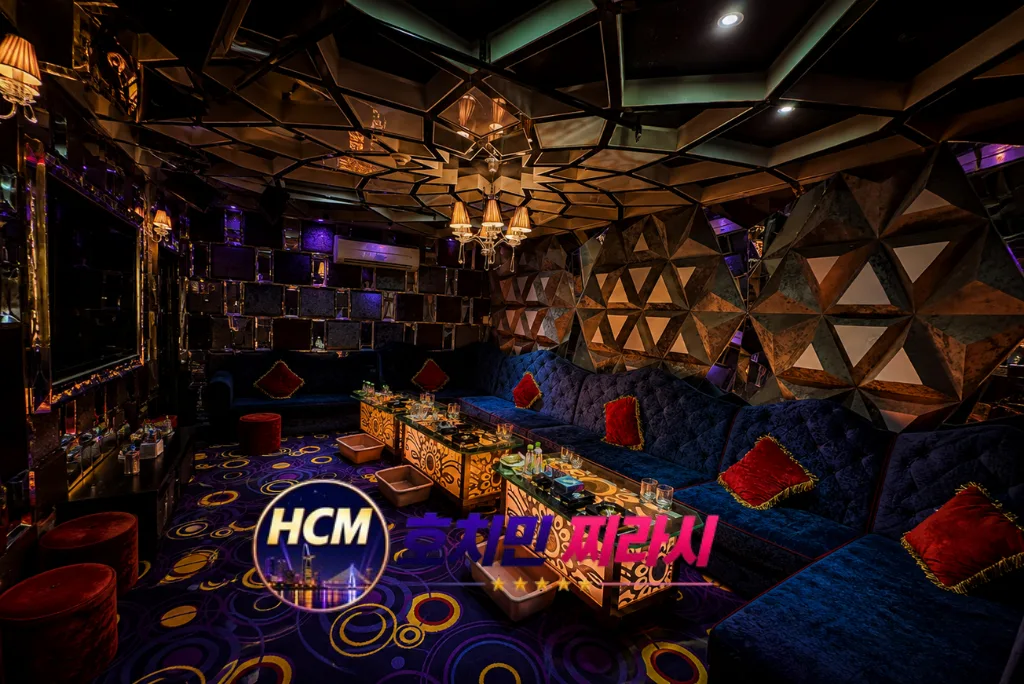 호치민 라로얄 가라오케 룸 인테리어입니다.